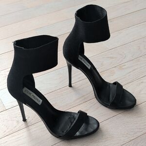 Steve Madden Elegant Black Ankle Strap Heels
